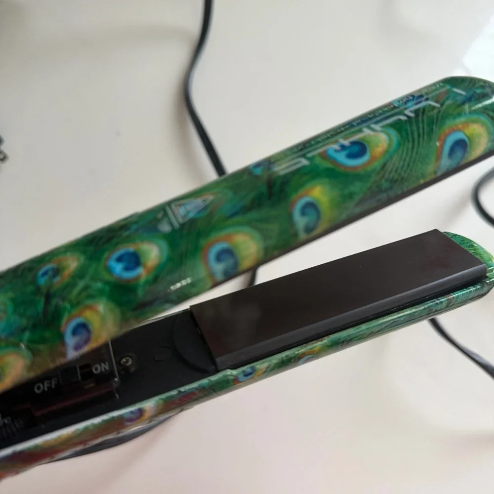 Peacock Pattern Hair Straightener